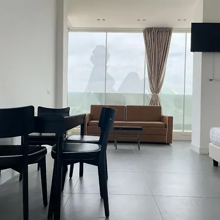 Apartment Ampio Monolocale Con Terrazza Fronte Mare 104