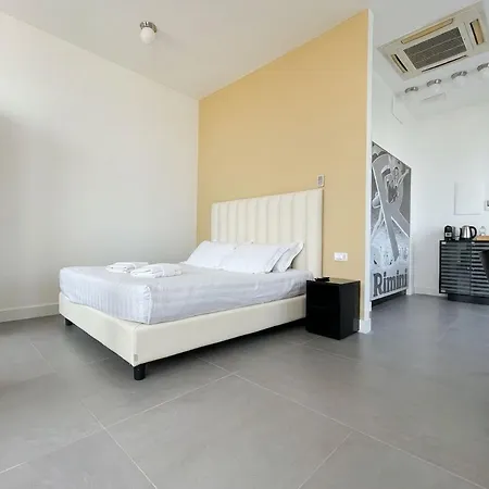 Ampio Monolocale Con Terrazza Fronte Mare 104 Апартаменты *
